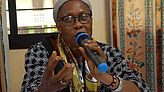 Gertrude Tundu Kialu, Mitglied der „Association des Femmes dans la Théologie et Droit Canonique de Kinshasa“ (ATHECAK), beim Netzwerktreffen in Kinshasa.
