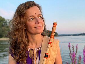 Stephanie Bosch, Bansuri-Flötistin und eine der führenden Vertreterinnen indischer Musik in Europa