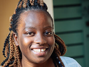 Porträt Paula Kidakwa, Studentin und Laienmissionarin in Kibera, Nairobi.