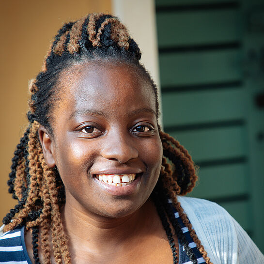 Porträt Paula Kidakwa, Studentin und Laienmissionarin in Kibera, Nairobi.