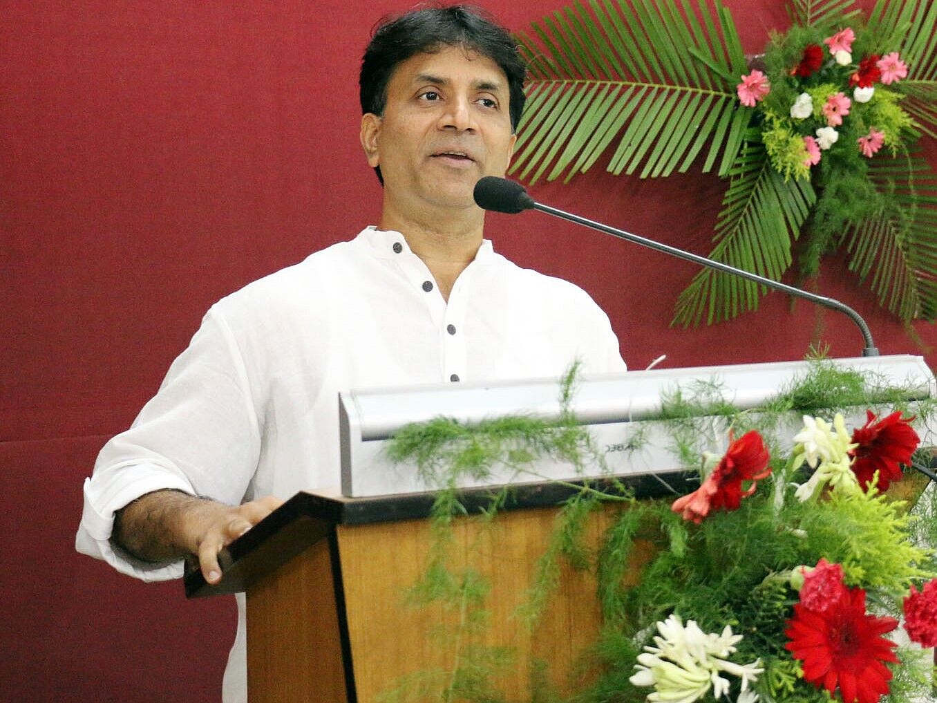 Fr. Tony Menezes, Institut Atma Darshan (Indien)