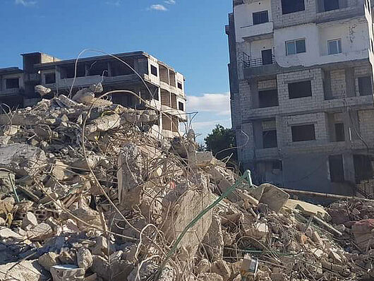 Ein vom Erdbeben zerstörtes Haus in der nordsyrischen Stadt Hama