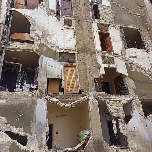 Ein vom Erdbeben zerstörtes Gebäude in Aleppo im Norden Syriens