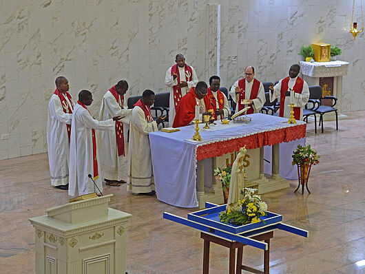 Die katholische Bischofskonferenz hat einen Gottesdienst für missio und die Anliegen seiner Unterstützerinnen und Unterstützer gestaltet.
